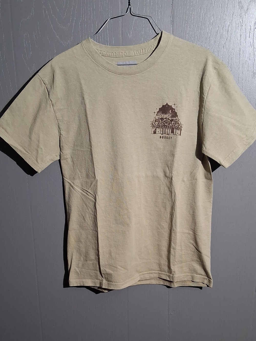 Graphic Boxset Tee in Light Khaki